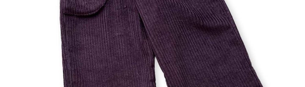 Thierchen Kindermode - Herbst/Winter 2025/26: Lila Breitcordhose