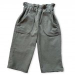 Thierchen Kindermode - Herbst/Winter 2025/26: Salbeigrüne Feincordhose